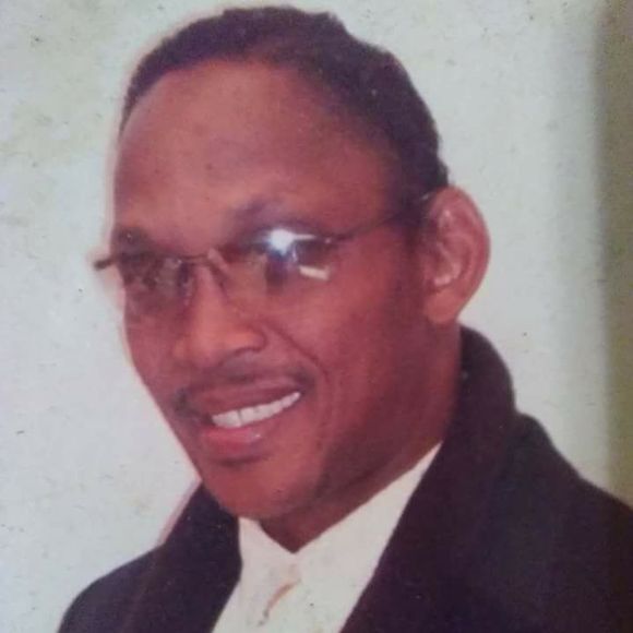 Meet your Posher, Raymond - Picture 1 of 1